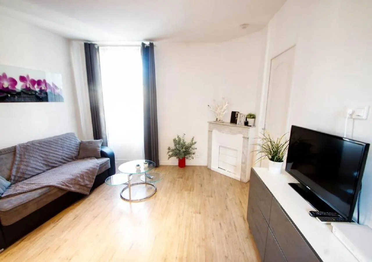 Lovely One Bedroom Apartment Gambetta カンヌ